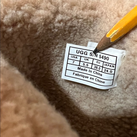 UGG Black Brooks Tall Boots size 7 - Picture 10 of 10